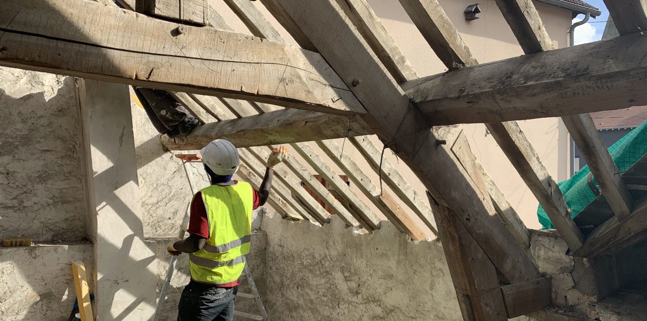 Isolation bruit maison : solutions efficaces pour un intérieur silencieux 7 renovation exterieure Toiture
