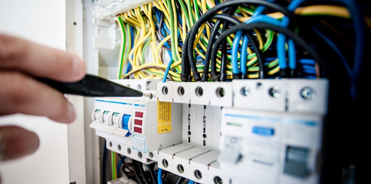 Permis construire travaux : ce qu’il faut savoir 1 renovation interieure Electricite